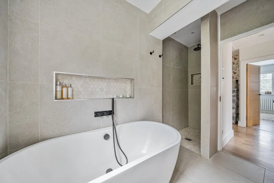 Lovelace Drive, Woking, GU22, photo 18