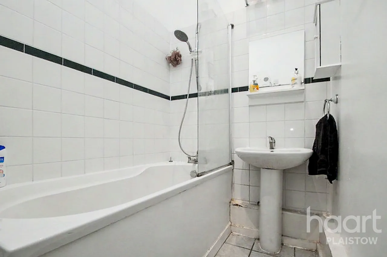 Barking Road, Plaistow, E13, photo 5