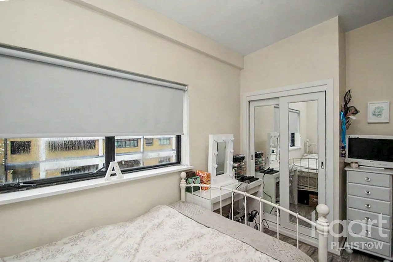 Barking Road, Plaistow, E13, photo 4