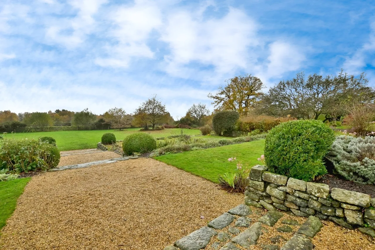 Kings Drive, Midhurst, GU29, photo 15
