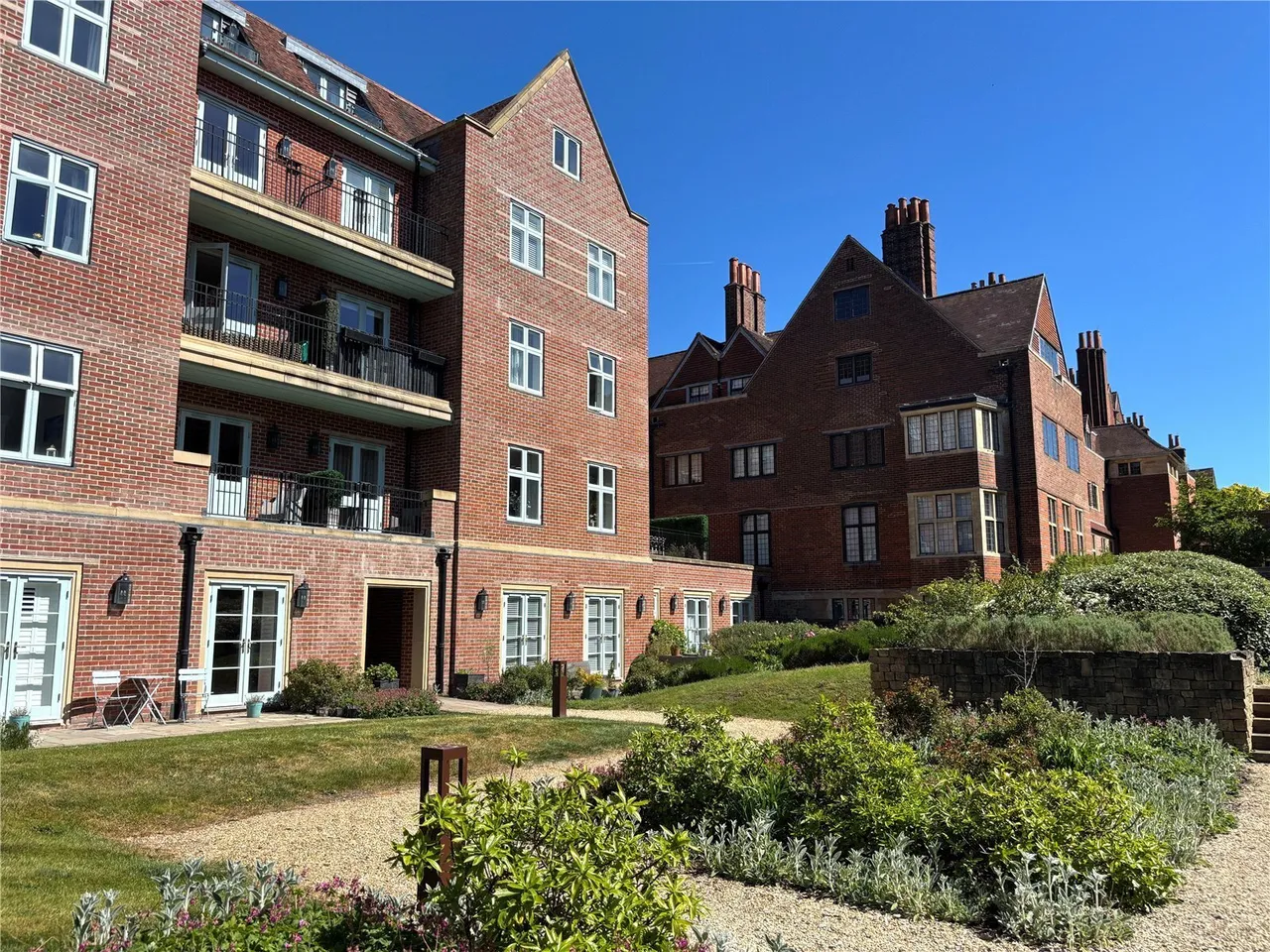 Kings Drive, Midhurst, GU29, photo 2