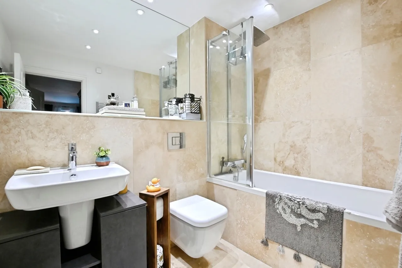 Kings Drive, Midhurst, GU29, photo 9