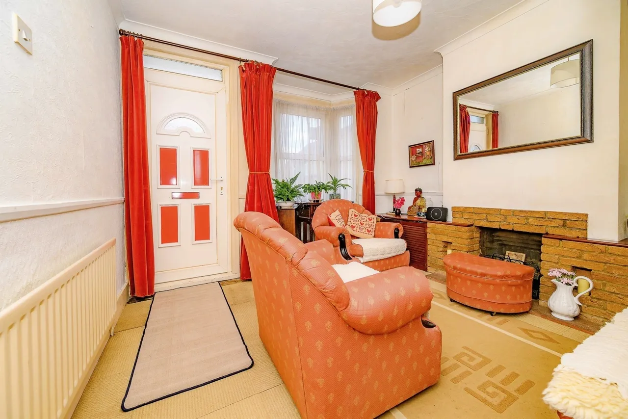 Mount Pleasant Road, Luton, Bedfordshire, LU3, photo 3