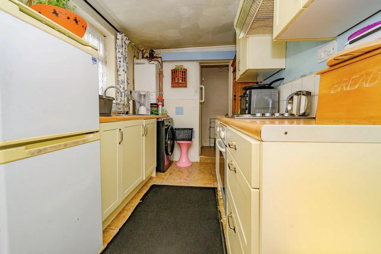 Mount Pleasant Road, Luton, Bedfordshire, LU3, photo 6
