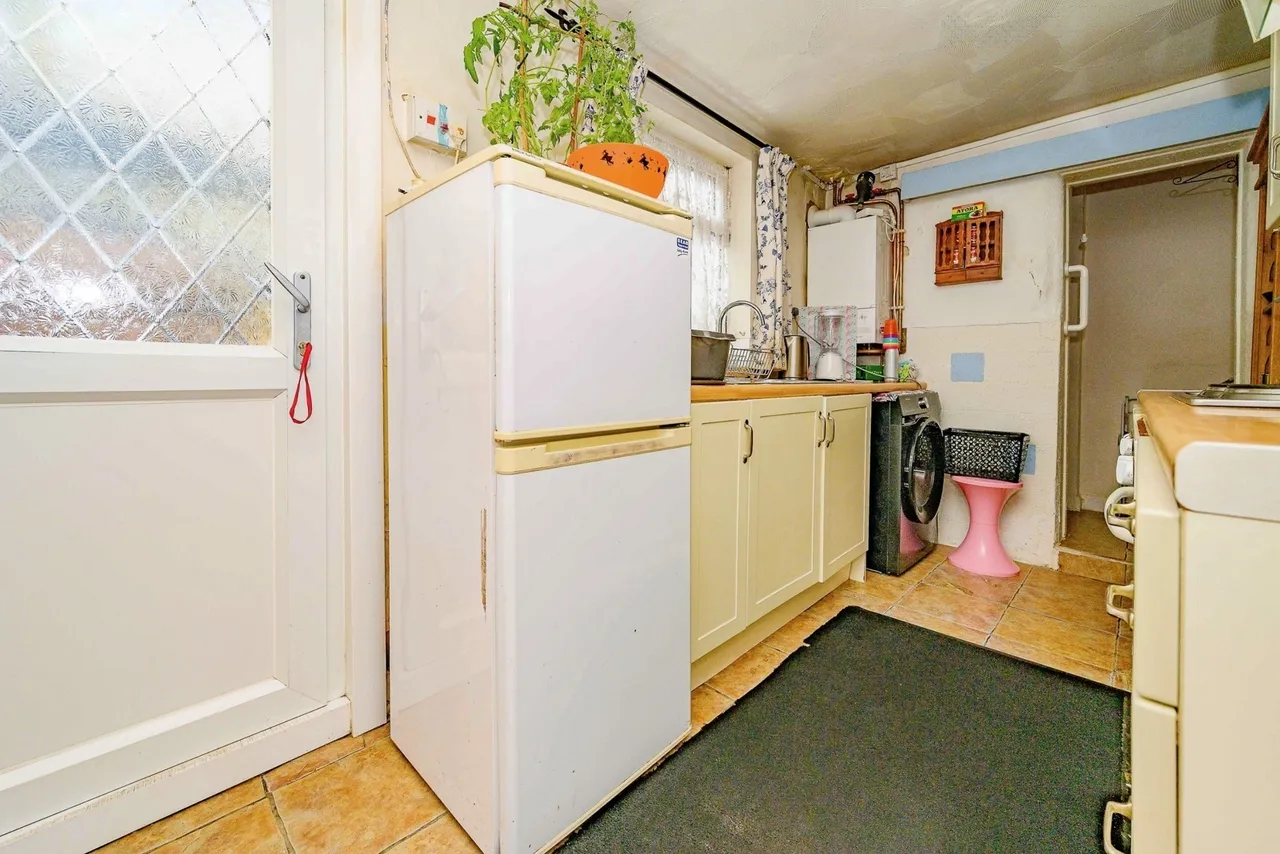 Mount Pleasant Road, Luton, Bedfordshire, LU3, photo 7