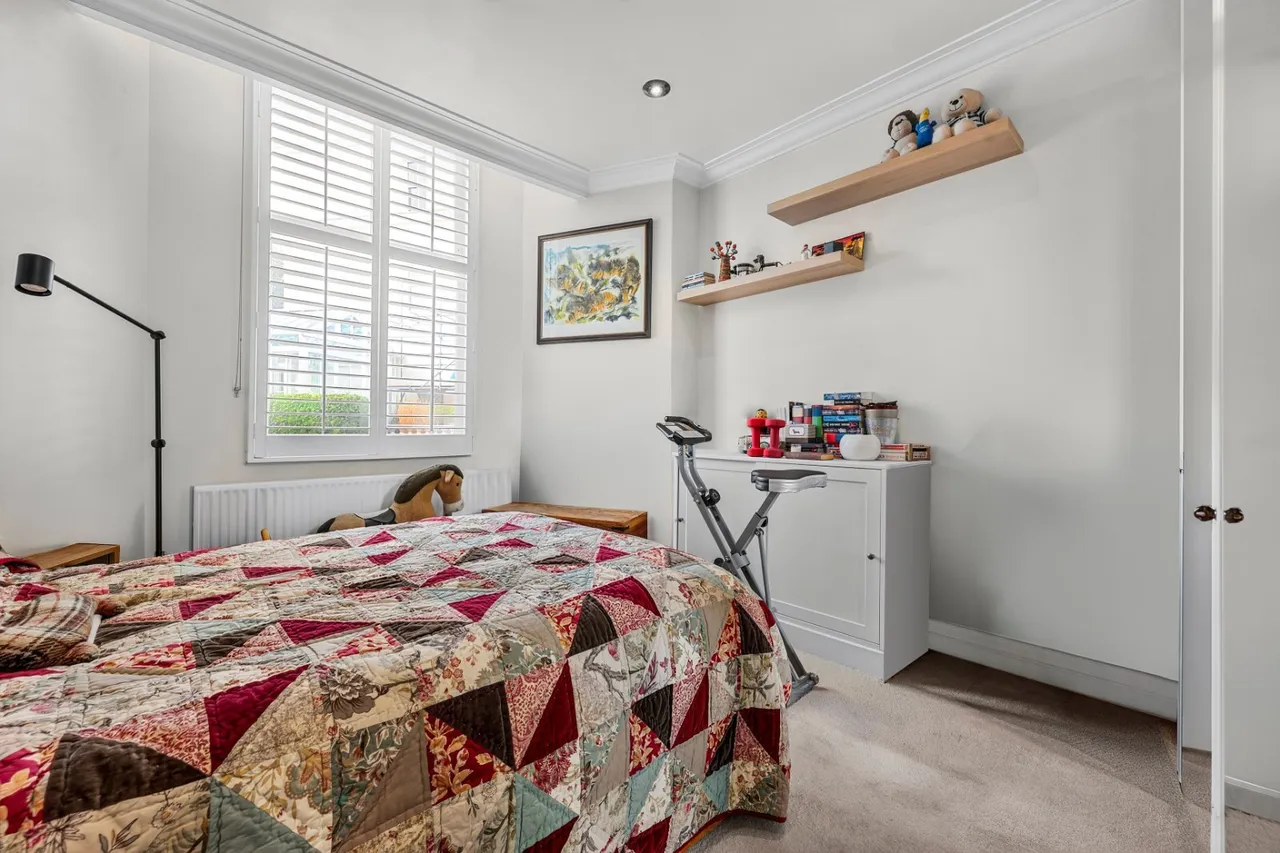 Clifton Gardens, London, W9, photo 12