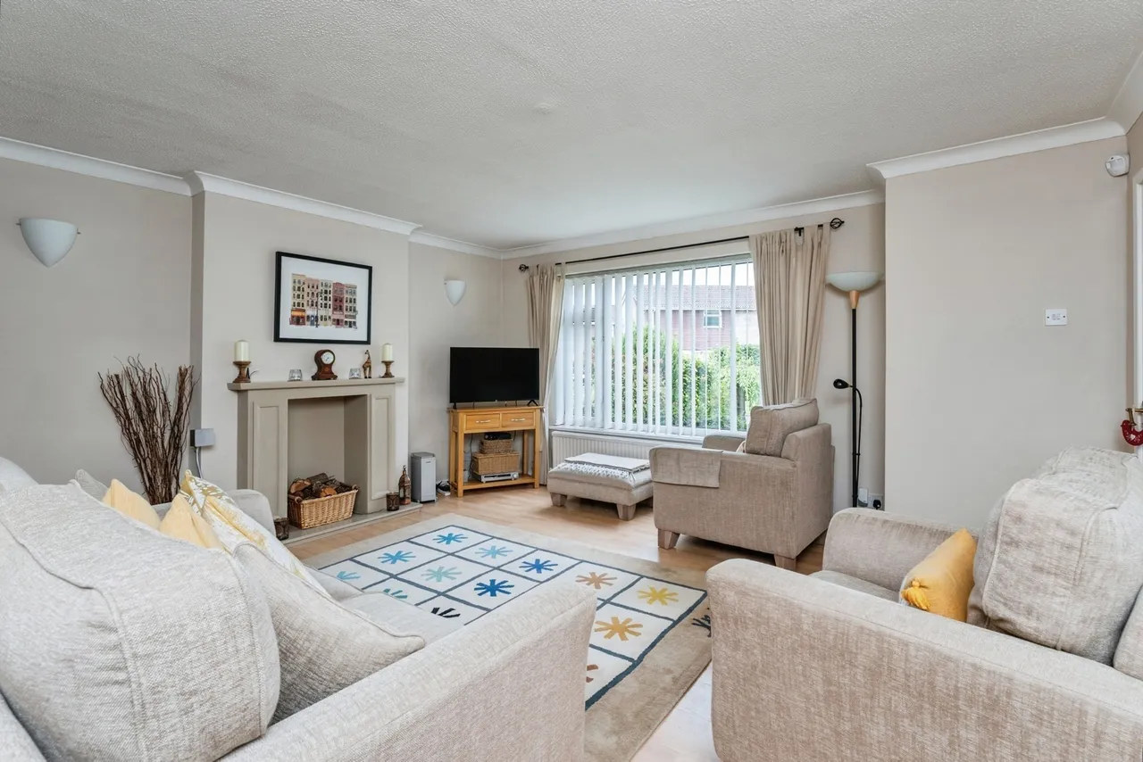 Moss Close, Willaston, CH64, photo 2