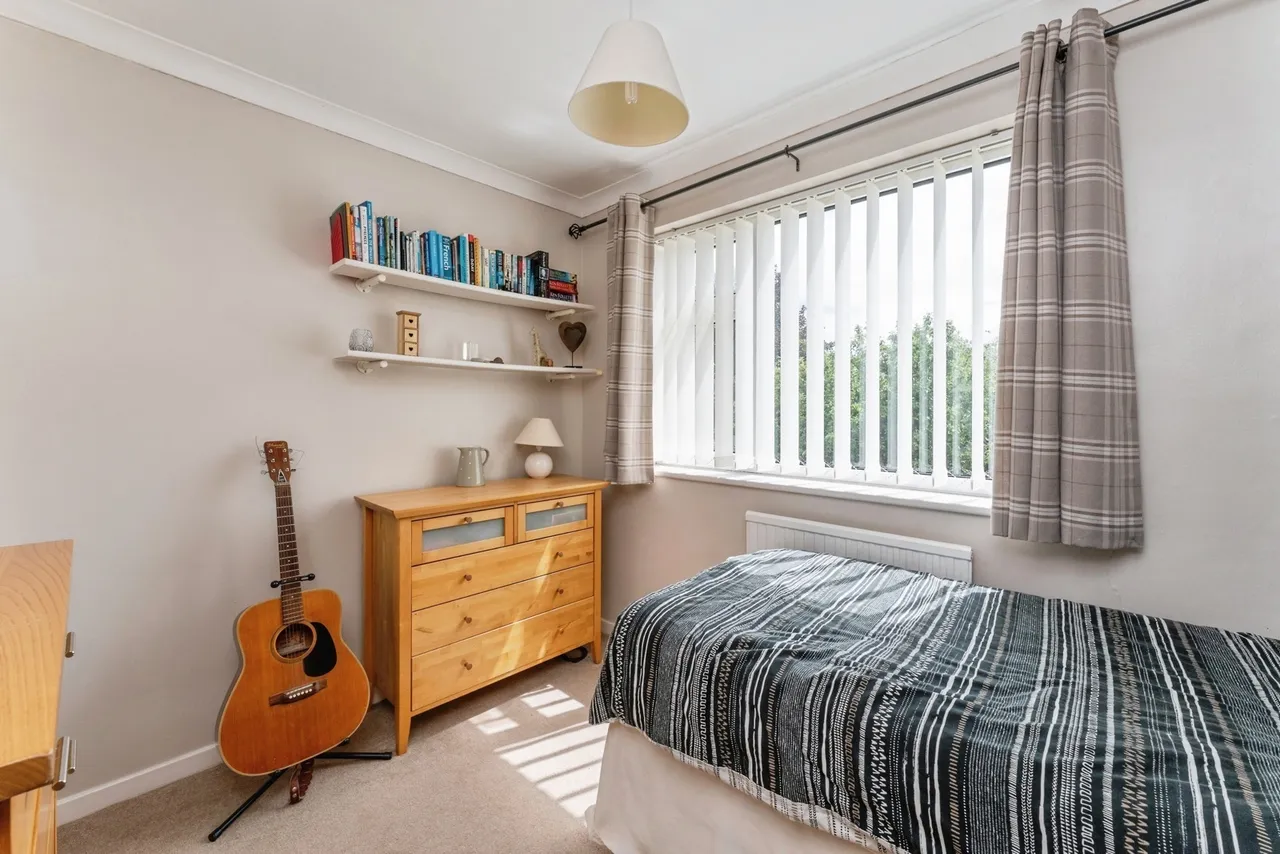 Moss Close, Willaston, CH64, photo 17
