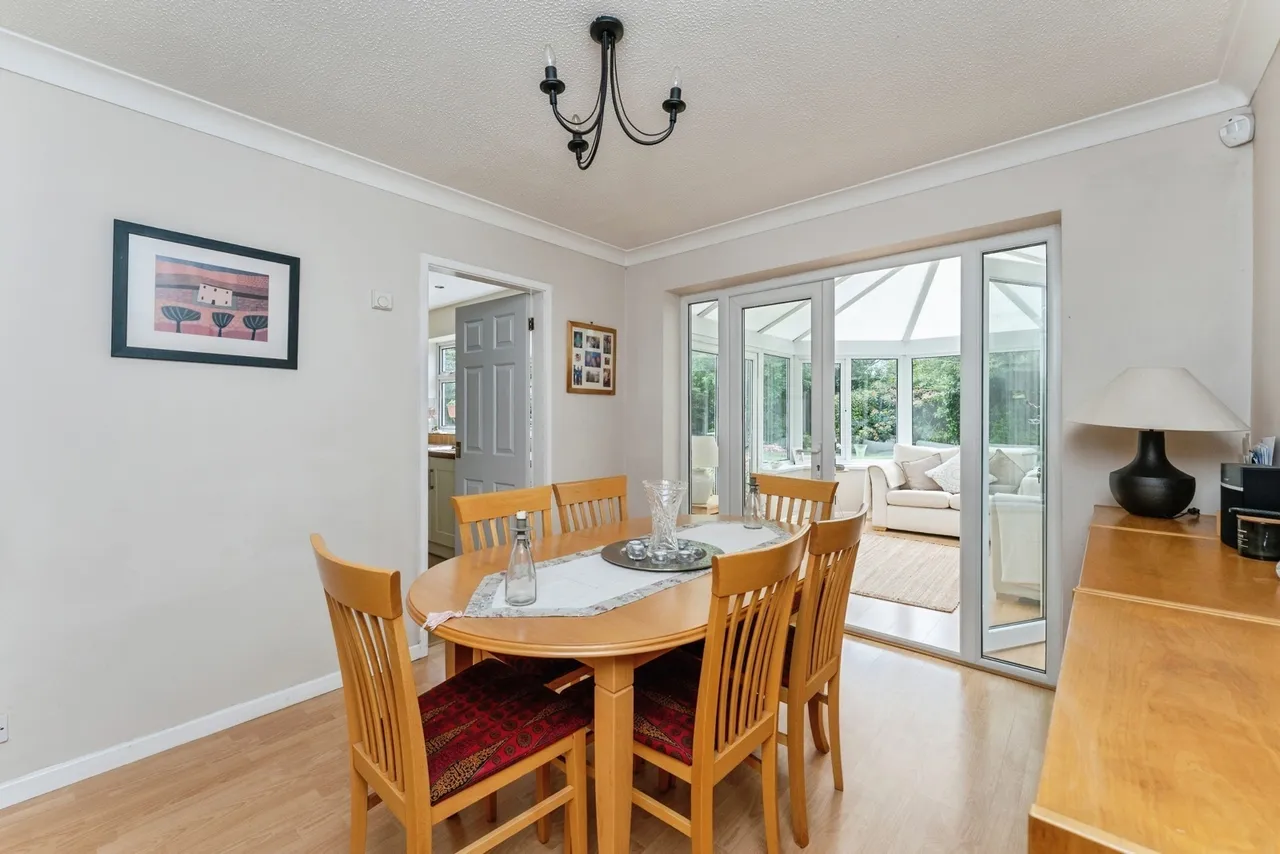 Moss Close, Willaston, CH64, photo 8