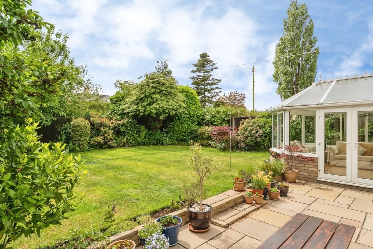 Moss Close, Willaston, CH64, photo 12