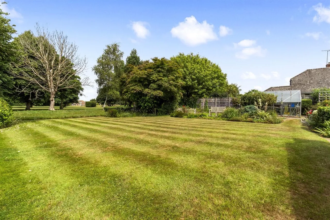 North Drive, Angmering, Littlehampton, photo 31