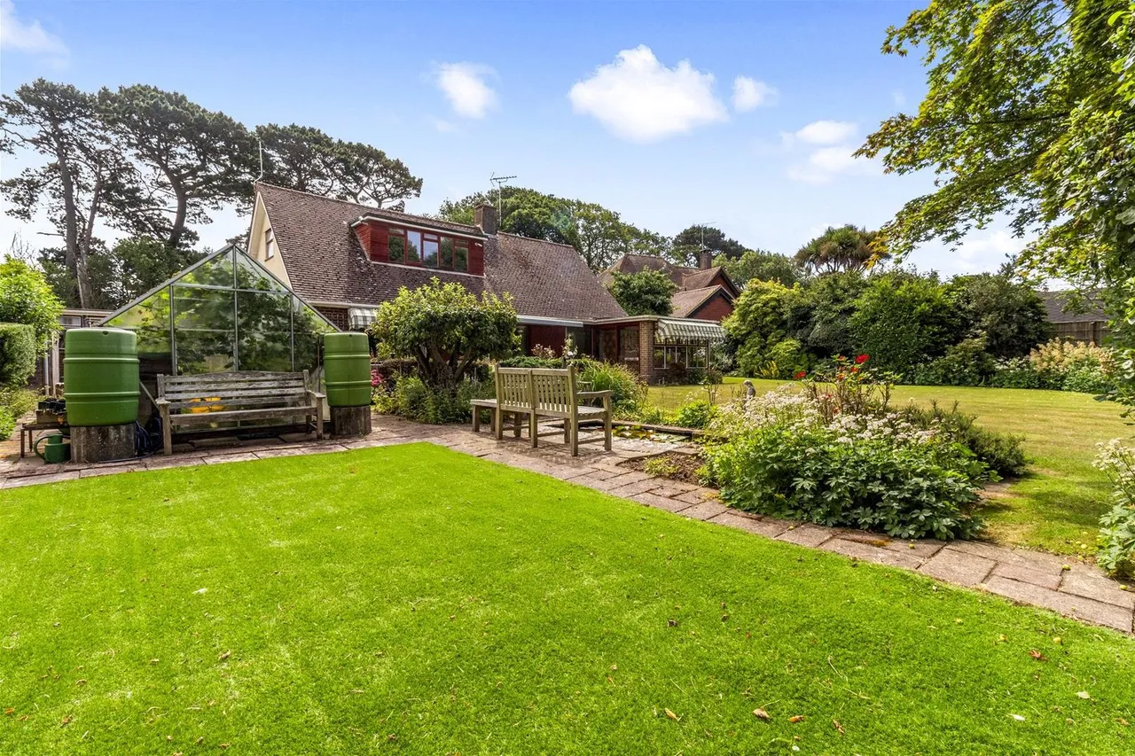 North Drive, Angmering, Littlehampton, photo 35