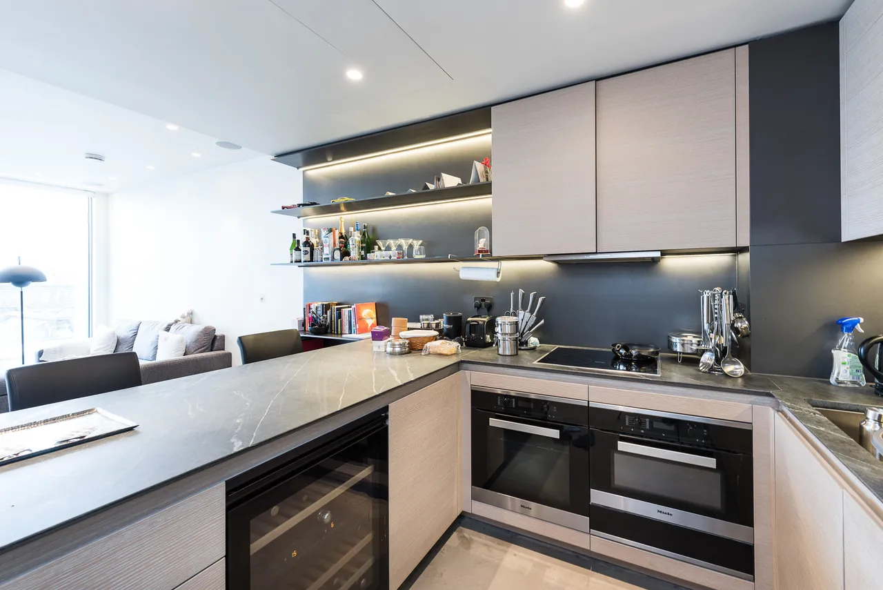 Apartment 04.03, The Nova Building, 75 Buckingham Palace Road, London, photo 5
