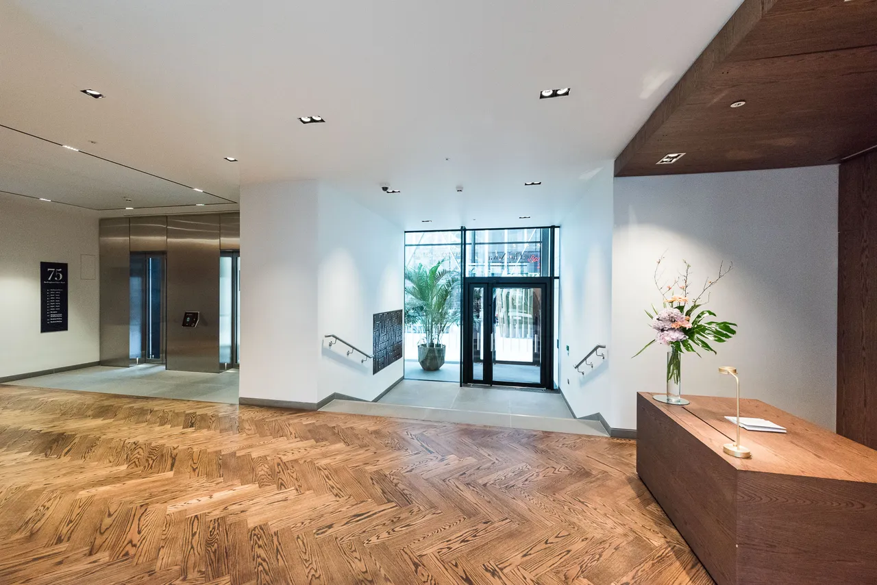 Apartment 04.03, The Nova Building, 75 Buckingham Palace Road, London, photo 9