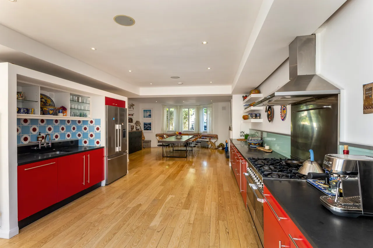 Hammersmith Grove, London, W6, photo 5