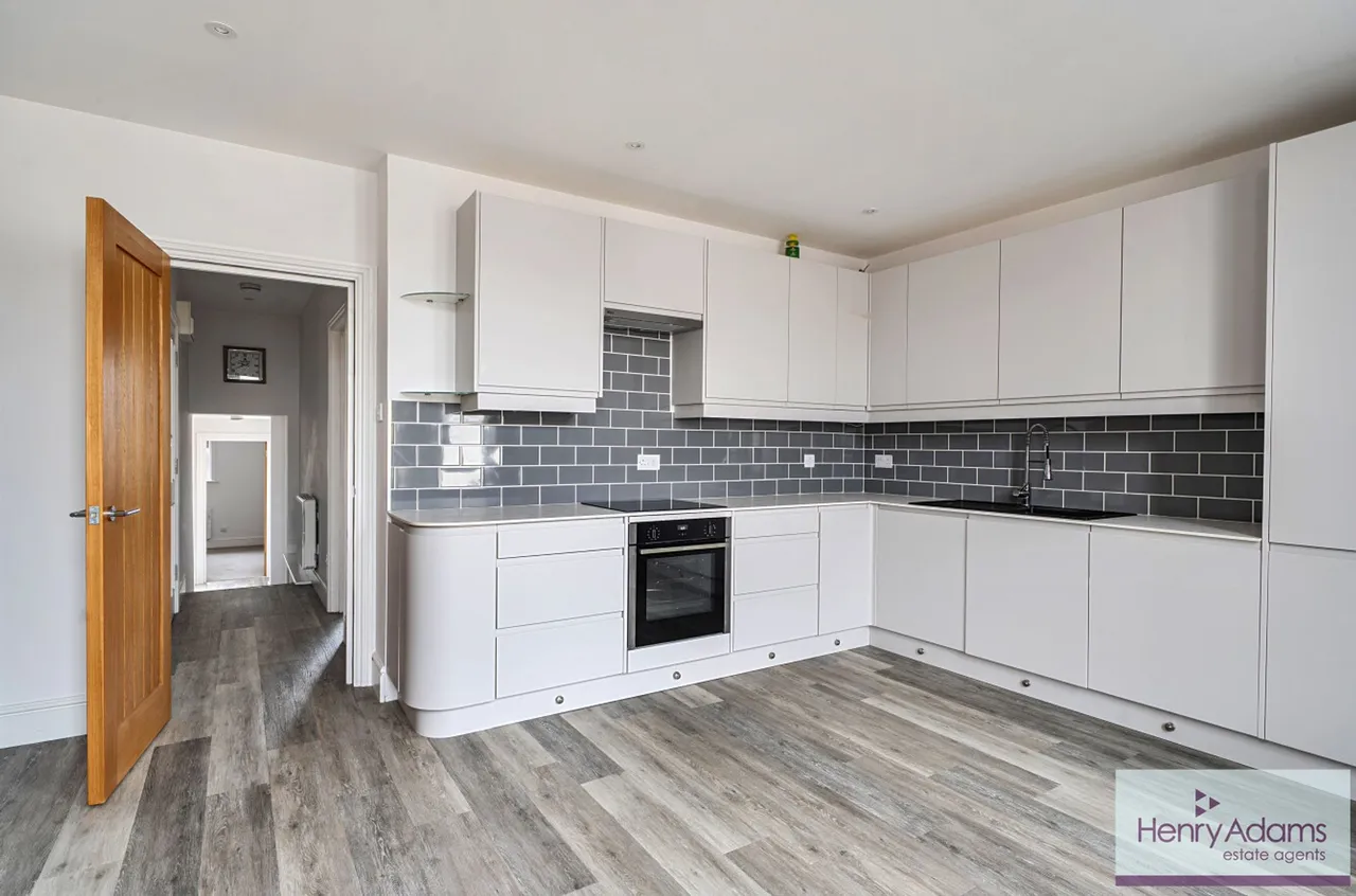 Chapel Street, Petersfield, GU32, photo 5