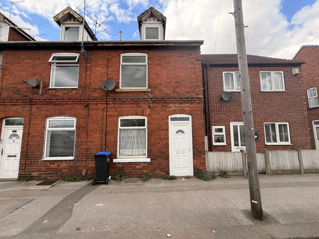 2 bed house to rent, Priestic Road, Sutton-In-Ashfield, NG17