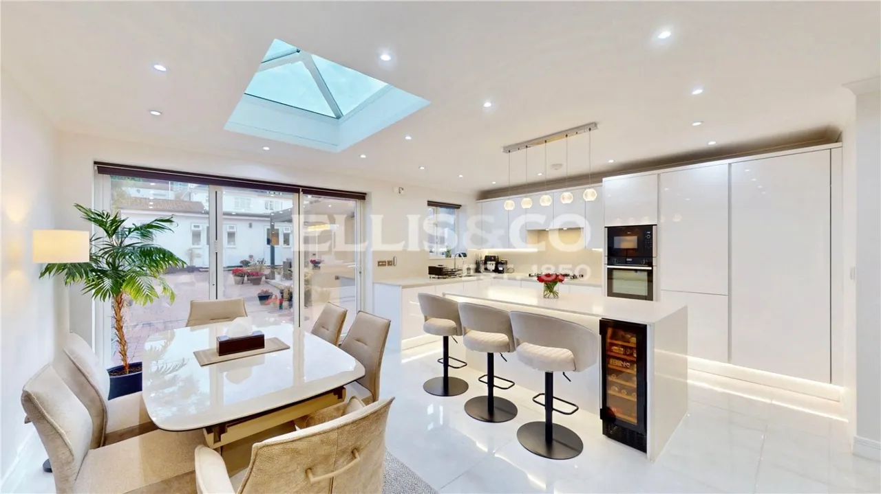 Bowrons Avenue, Wembley, HA0, photo 5