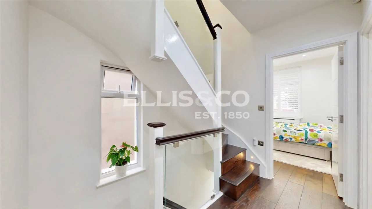 Bowrons Avenue, Wembley, HA0, photo 18