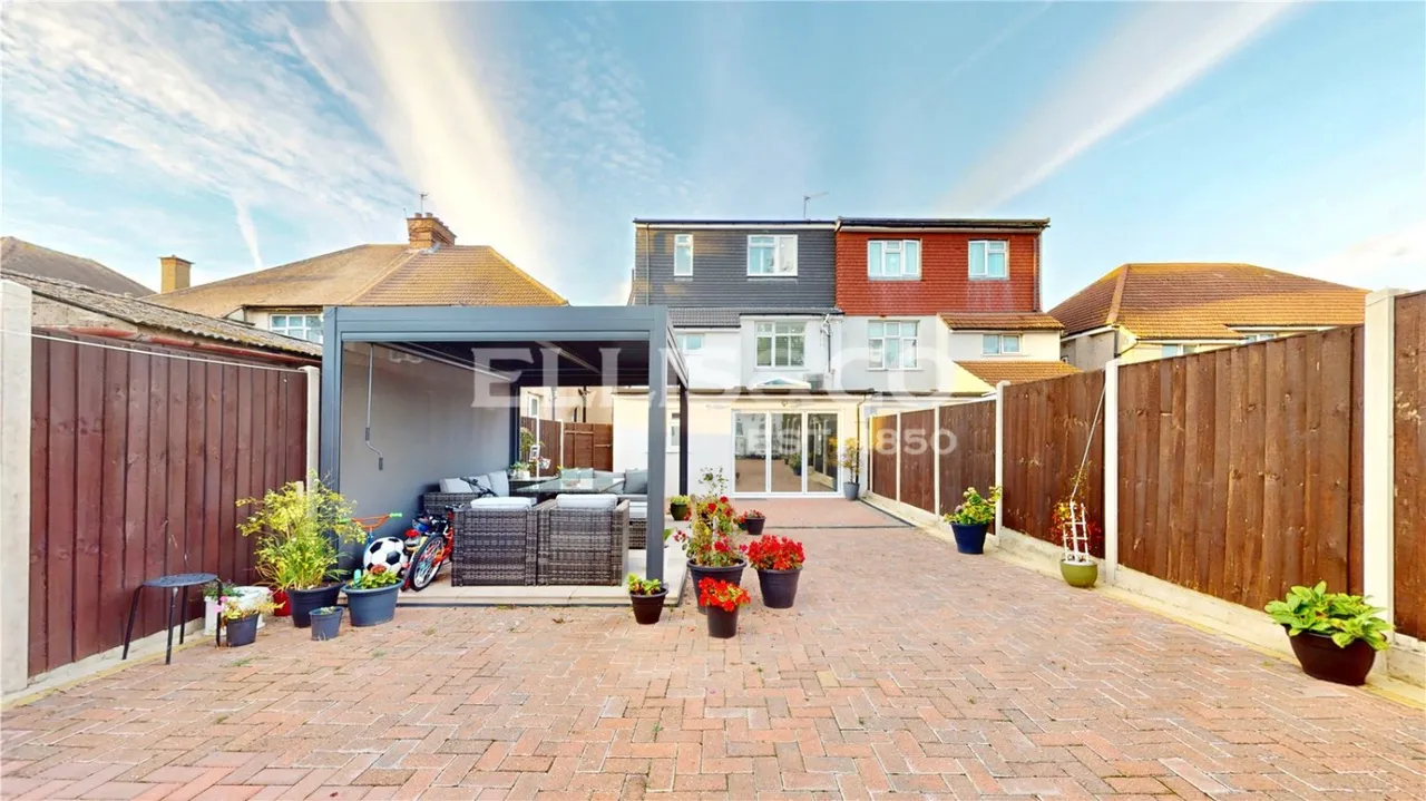 Bowrons Avenue, Wembley, HA0, photo 25