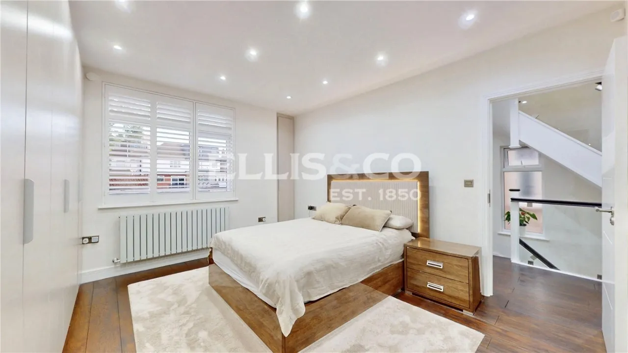 Bowrons Avenue, Wembley, HA0, photo 11