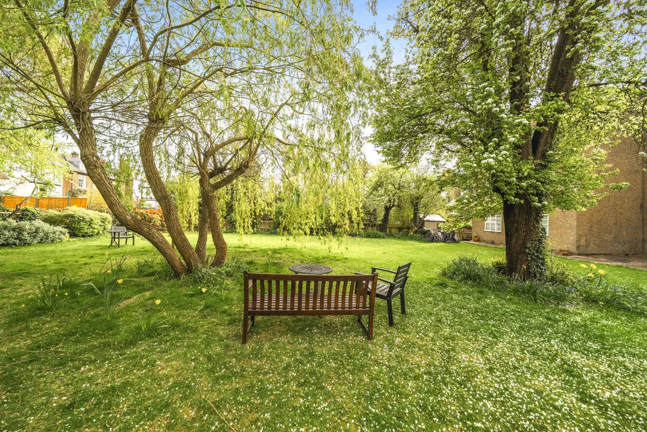 Western Road, East Finchley, London, N2, photo 6