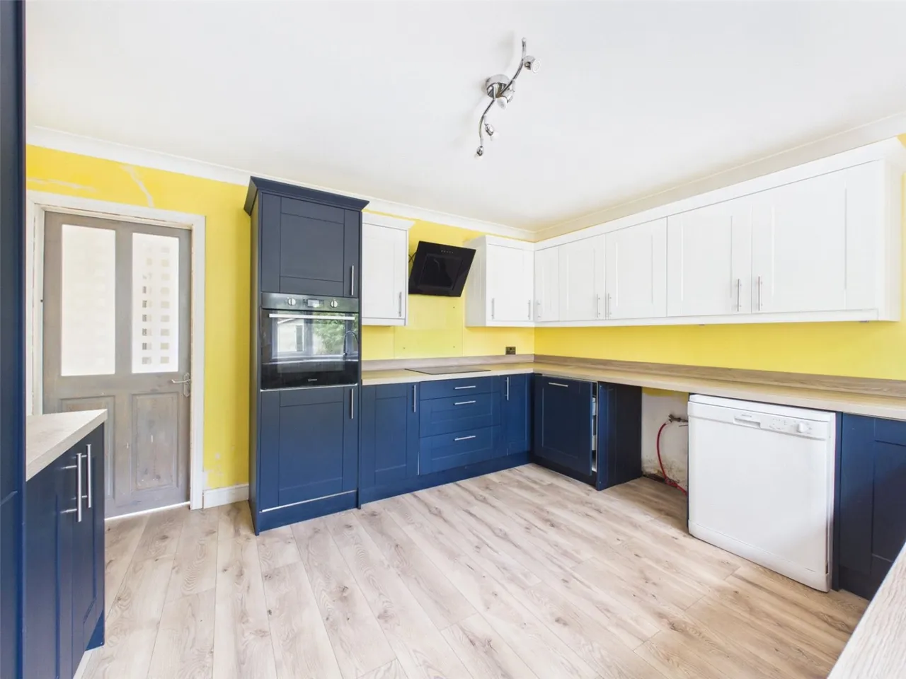 Church Street, Eastwood, NG16, photo 3