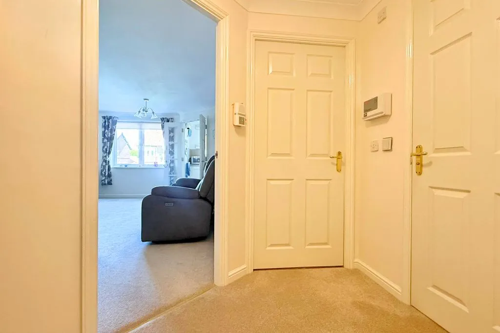 Leighswood Road, Aldridge, WS9, photo 6
