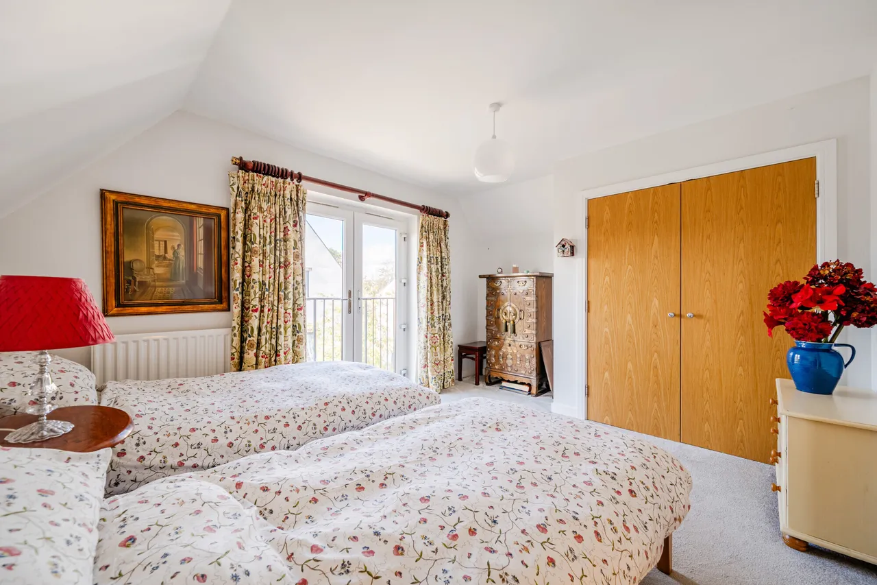 Ridgway Road, Farnham, GU9, photo 6