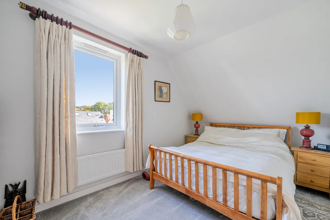 Ridgway Road, Farnham, GU9, photo 12