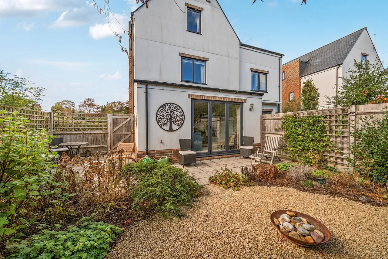 Ridgway Road, Farnham, GU9, photo 8