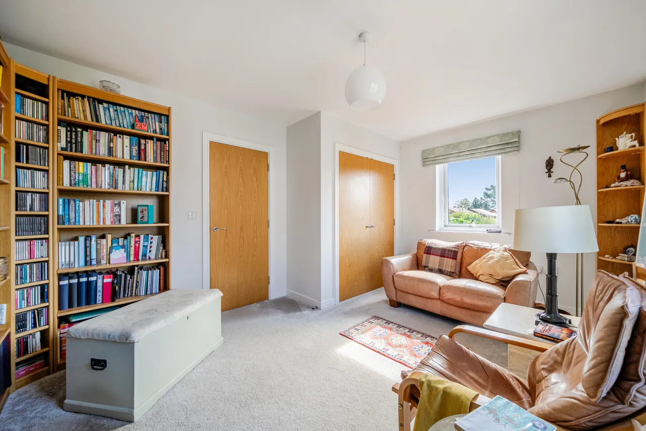 Ridgway Road, Farnham, GU9, photo 11