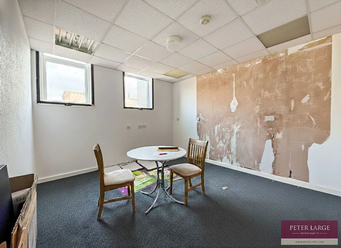 High Street, Rhyl, Denbighshire, LL18 1ET, photo 6
