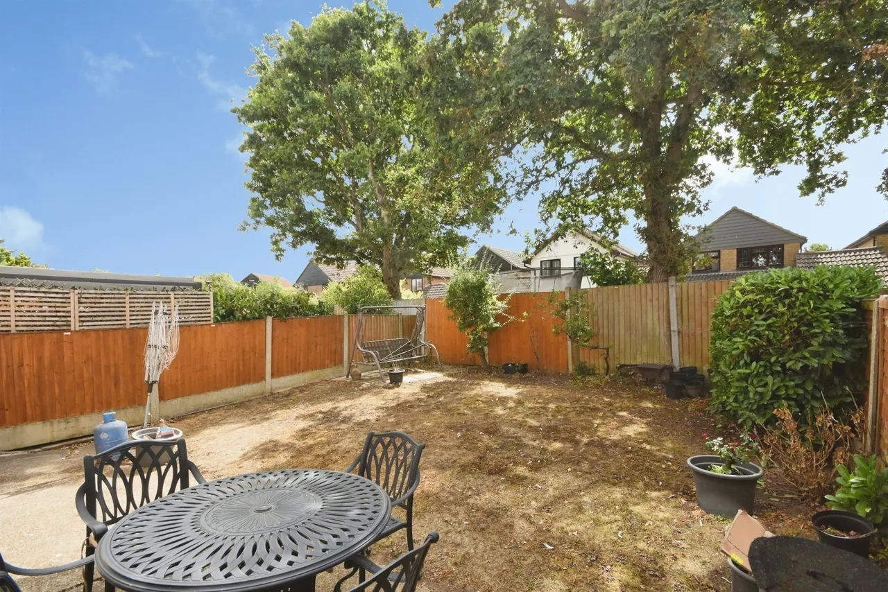 The Grove, Bicknacre, Chelmsford, photo 2