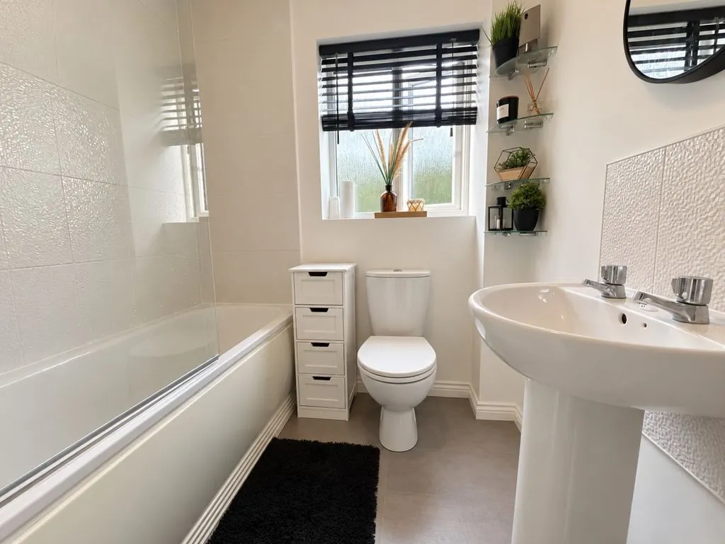 Sandpiper Close, Brownhills, WS8, photo 10