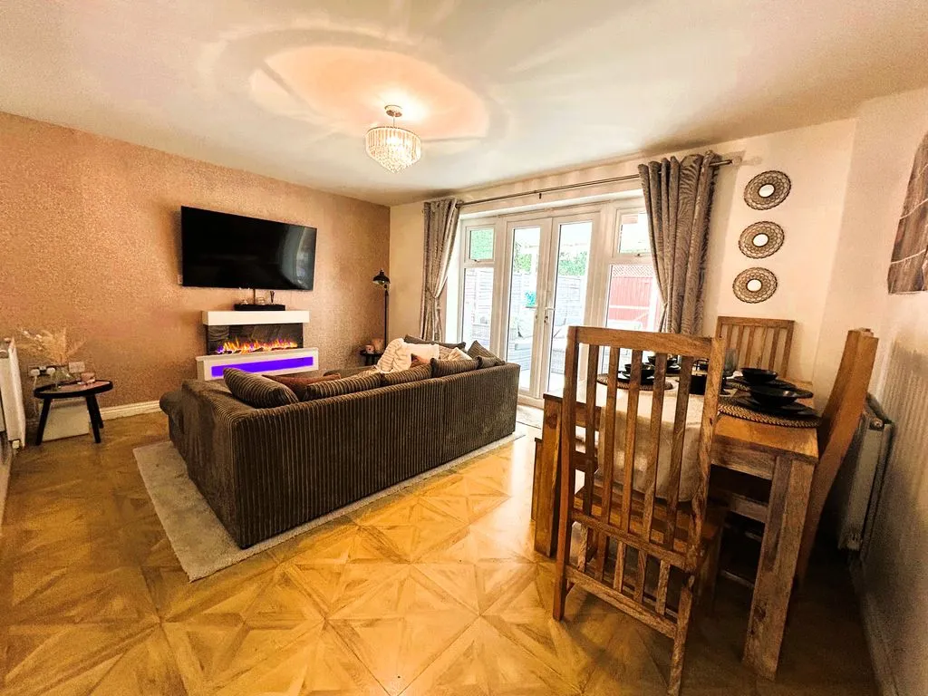 Sandpiper Close, Brownhills, WS8, photo 4