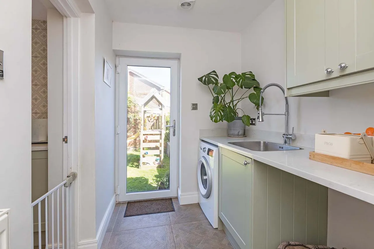 Balmoral, Cranbrook Drive, Maidenhead, Berkshire, photo 8