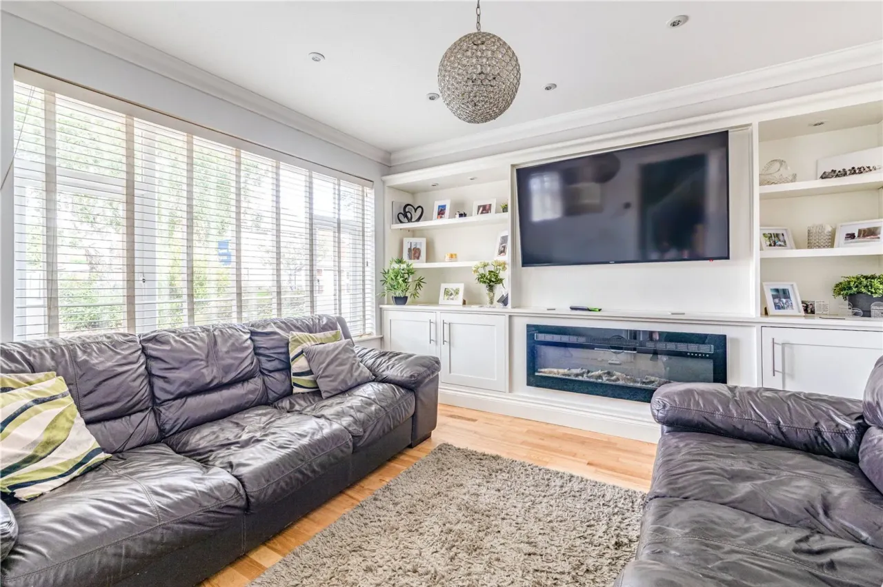 Fullerton Way, Byfleet, West Byfleet,..., photo 7
