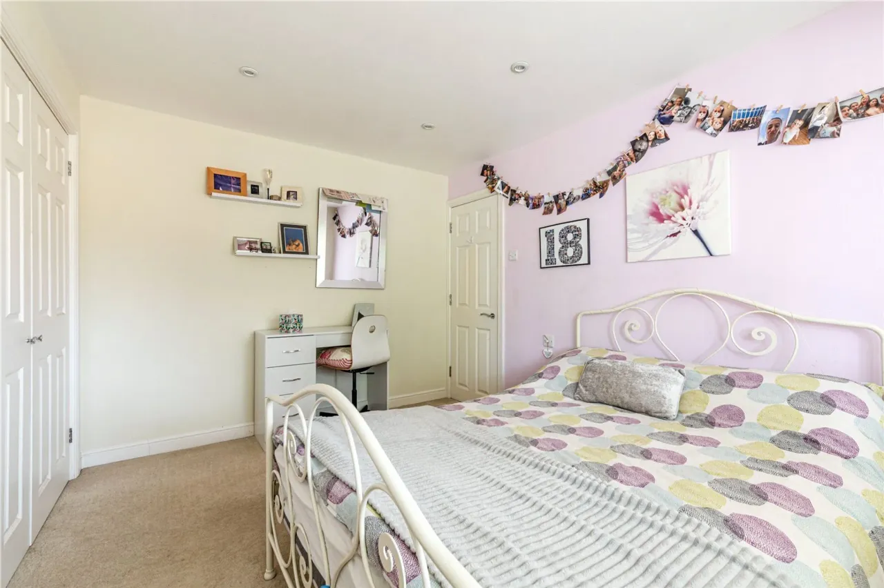 Fullerton Way, Byfleet, West Byfleet,..., photo 14