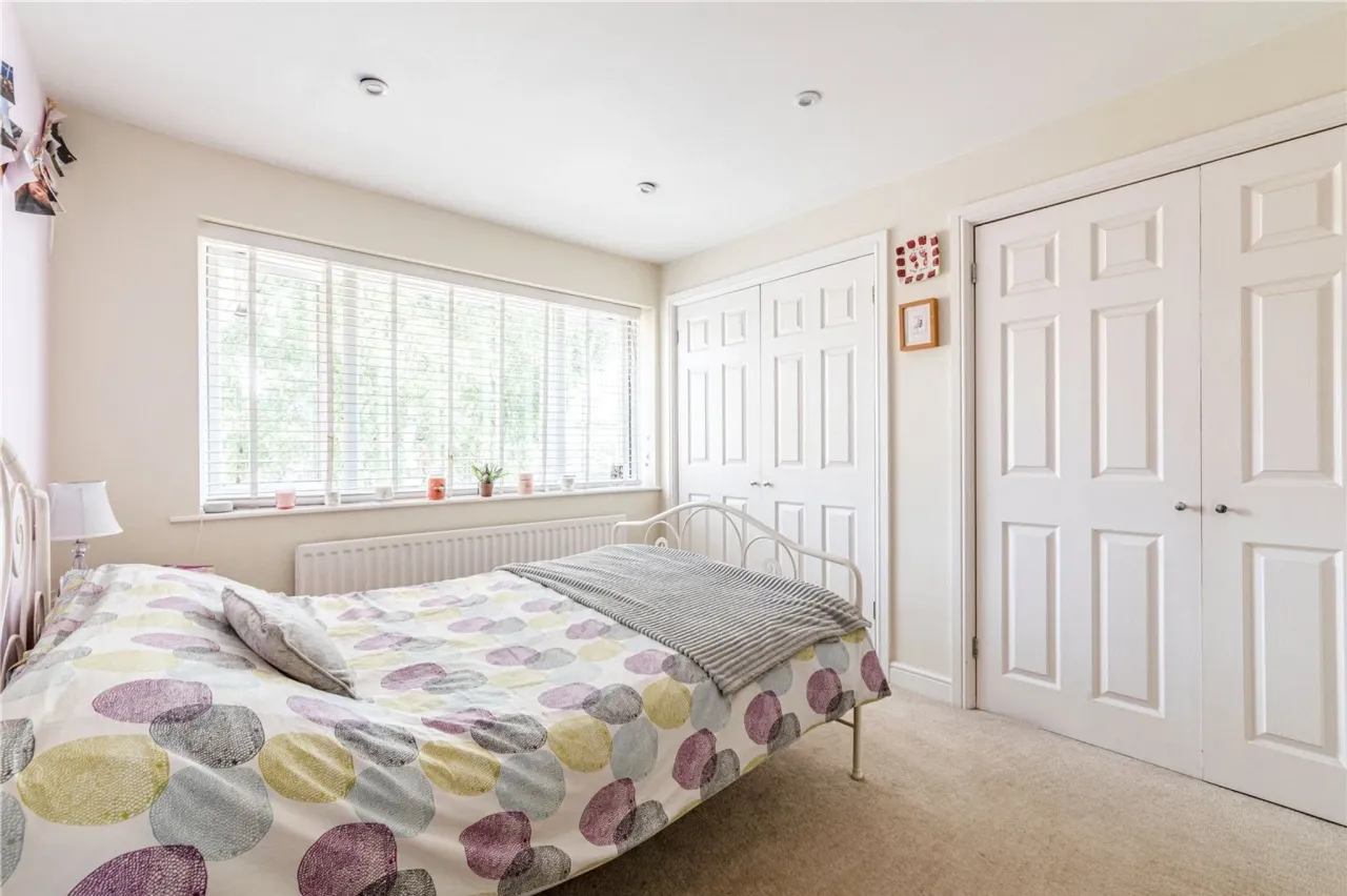 Fullerton Way, Byfleet, West Byfleet,..., photo 15