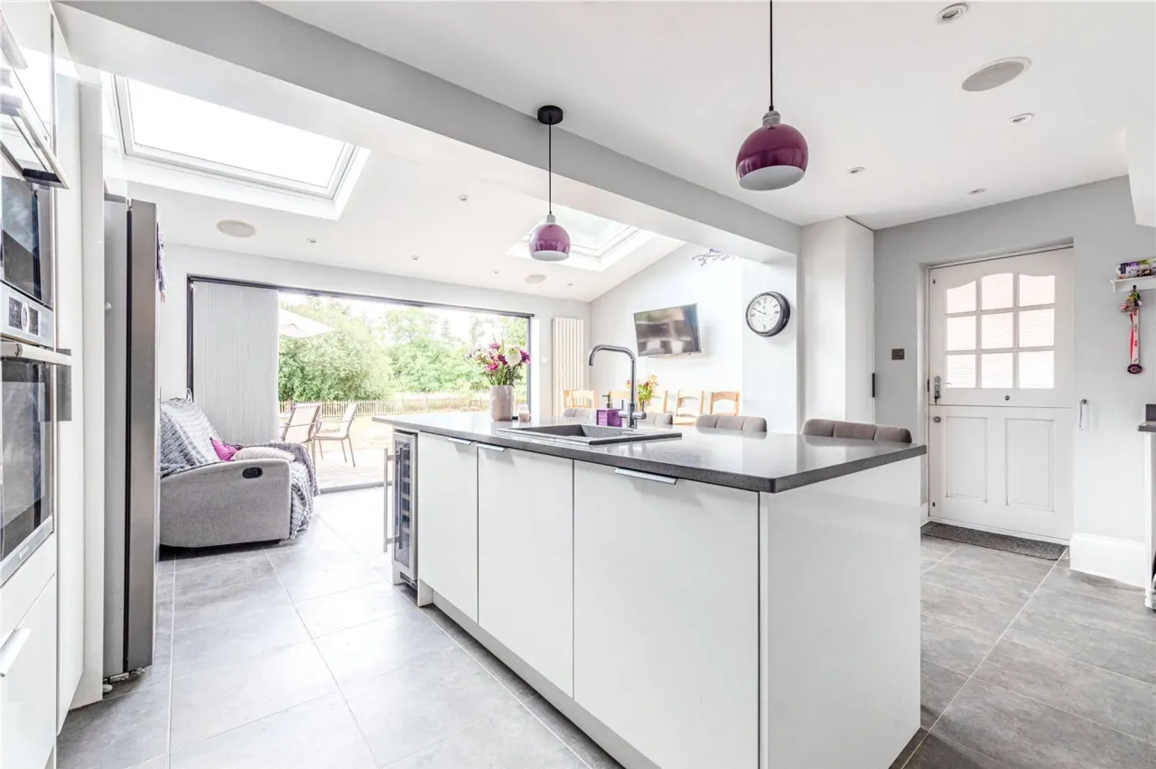 Fullerton Way, Byfleet, West Byfleet,..., photo 4