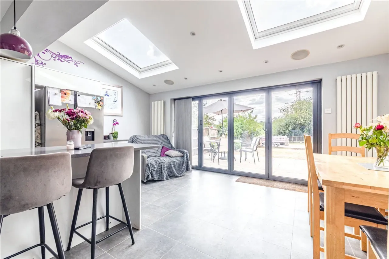Fullerton Way, Byfleet, West Byfleet,..., photo 5