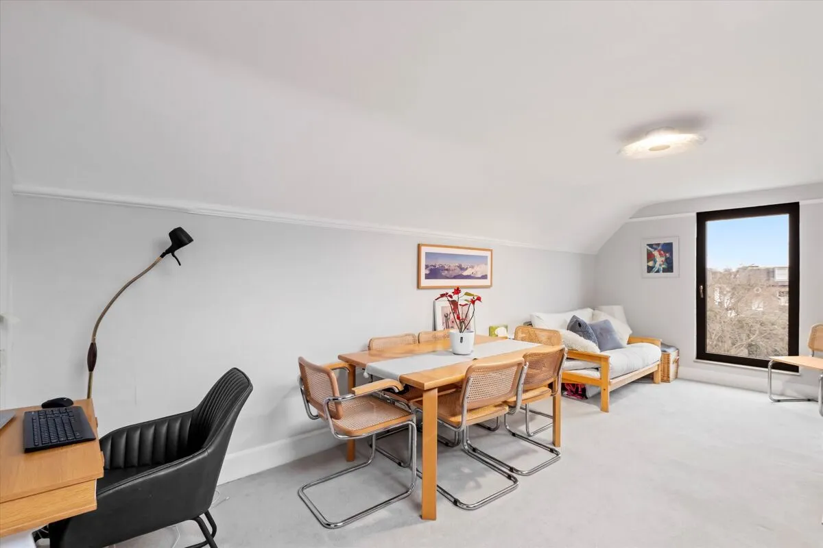 Chiswick Lane, London, W4, photo 8