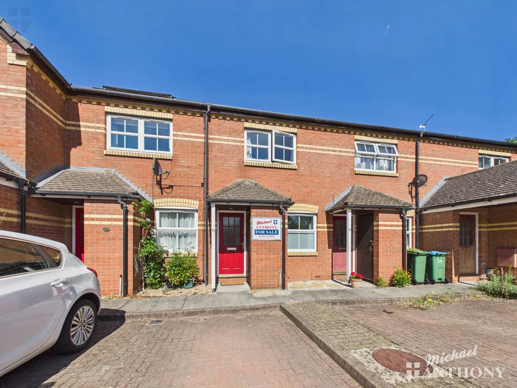 2 bed house for sale — Old Brewery Close, Aylesbury, HP21 7SH