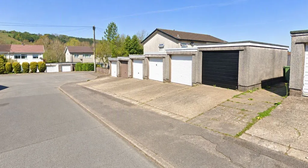 Heol Deiniol Pontypool, NP4, photo 29