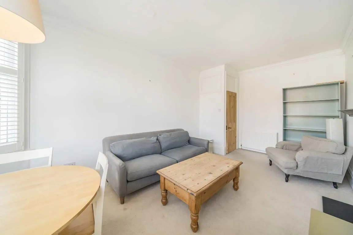 Rydal Road, SW16, photo 2