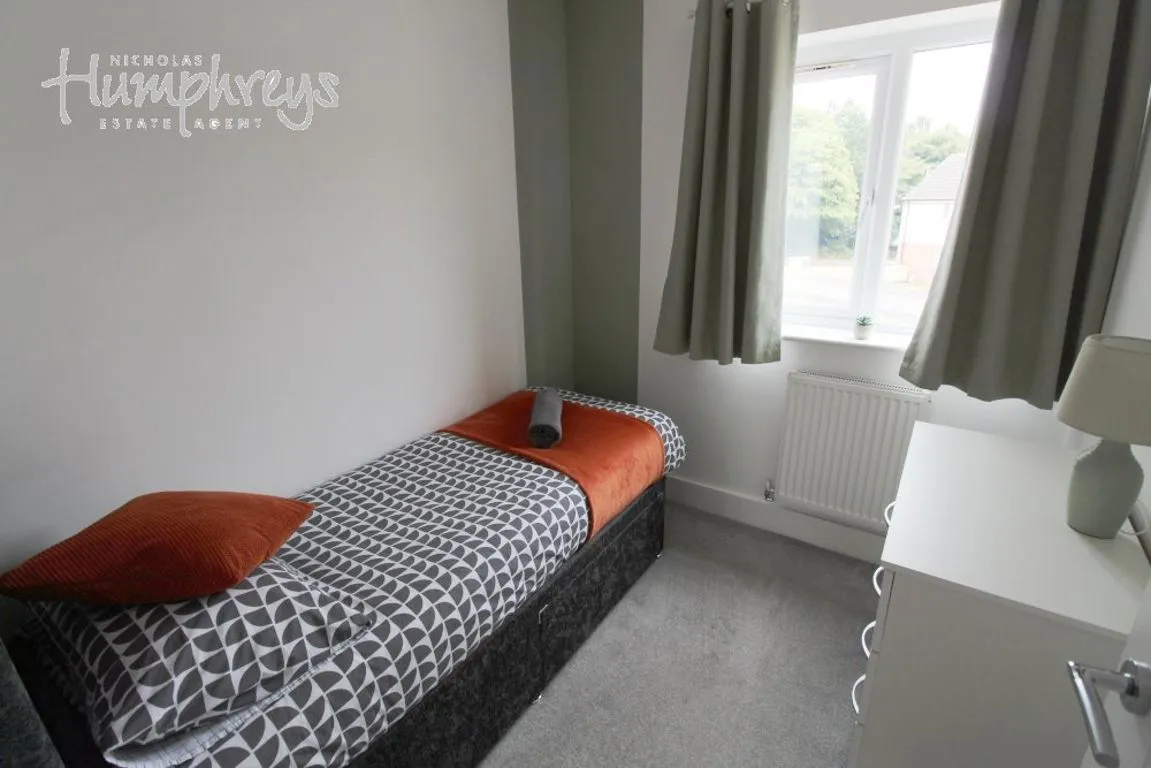 Groveley Lane, Northfield, B31, photo 12