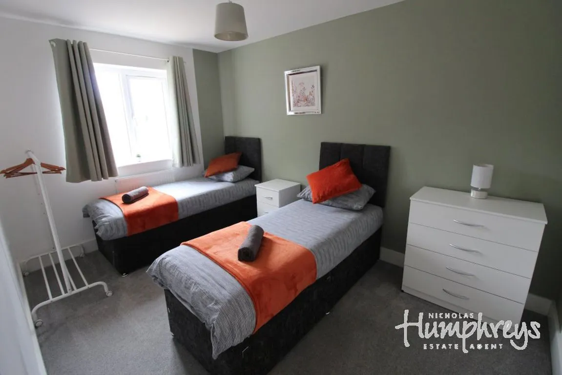 Groveley Lane, Northfield, B31, photo 11