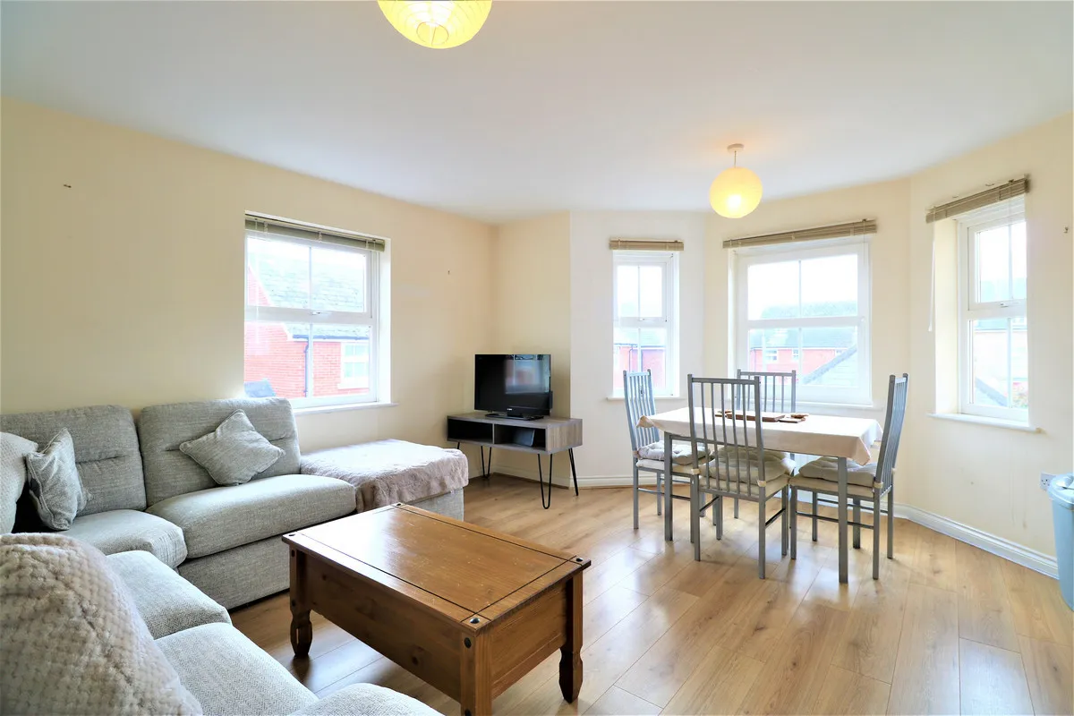 Steed Crescent, Essex, Colchester, CO2 7SJ, photo 2