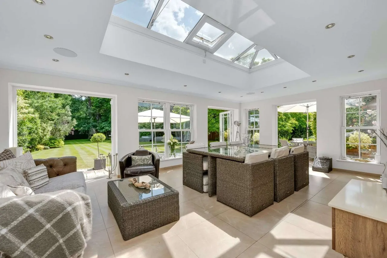 Meadway, Esher, Surrey, KT10 9HG, photo 6